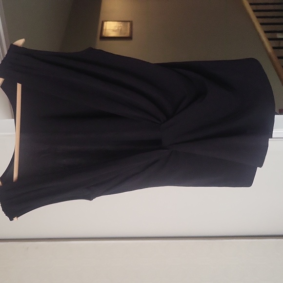 Open backed nwt sleeveless top - Picture 2 of 4